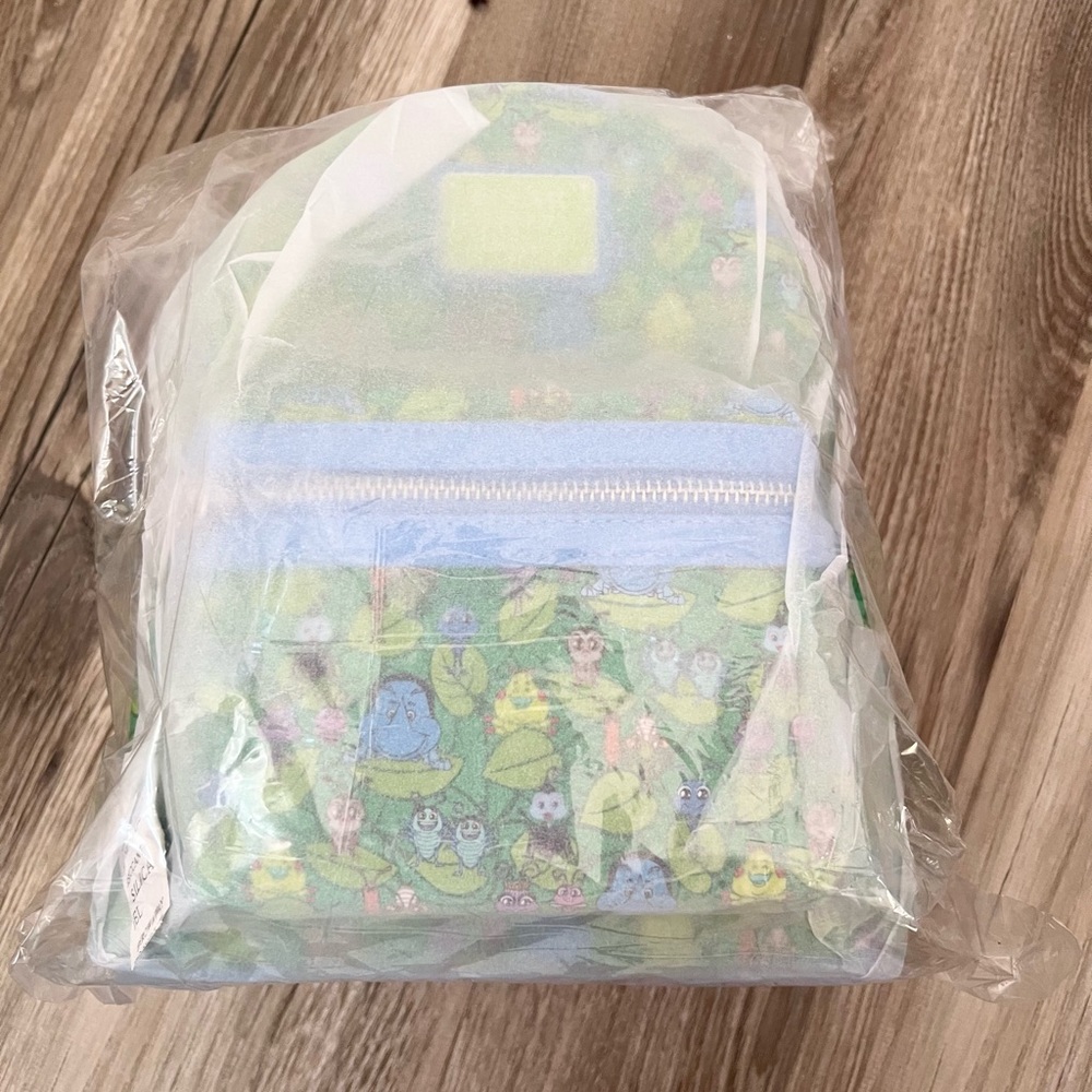 NWT Loungefly Disney Pixar A Bug’s Life Mini Backpack NEW - Picture 8 of 8